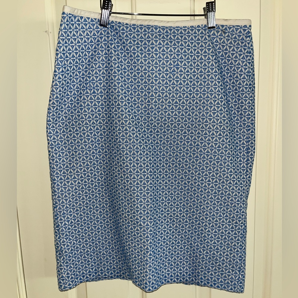 Talbots Blue and White Floral Eyelet Pencil Skirt Women’s Size 8